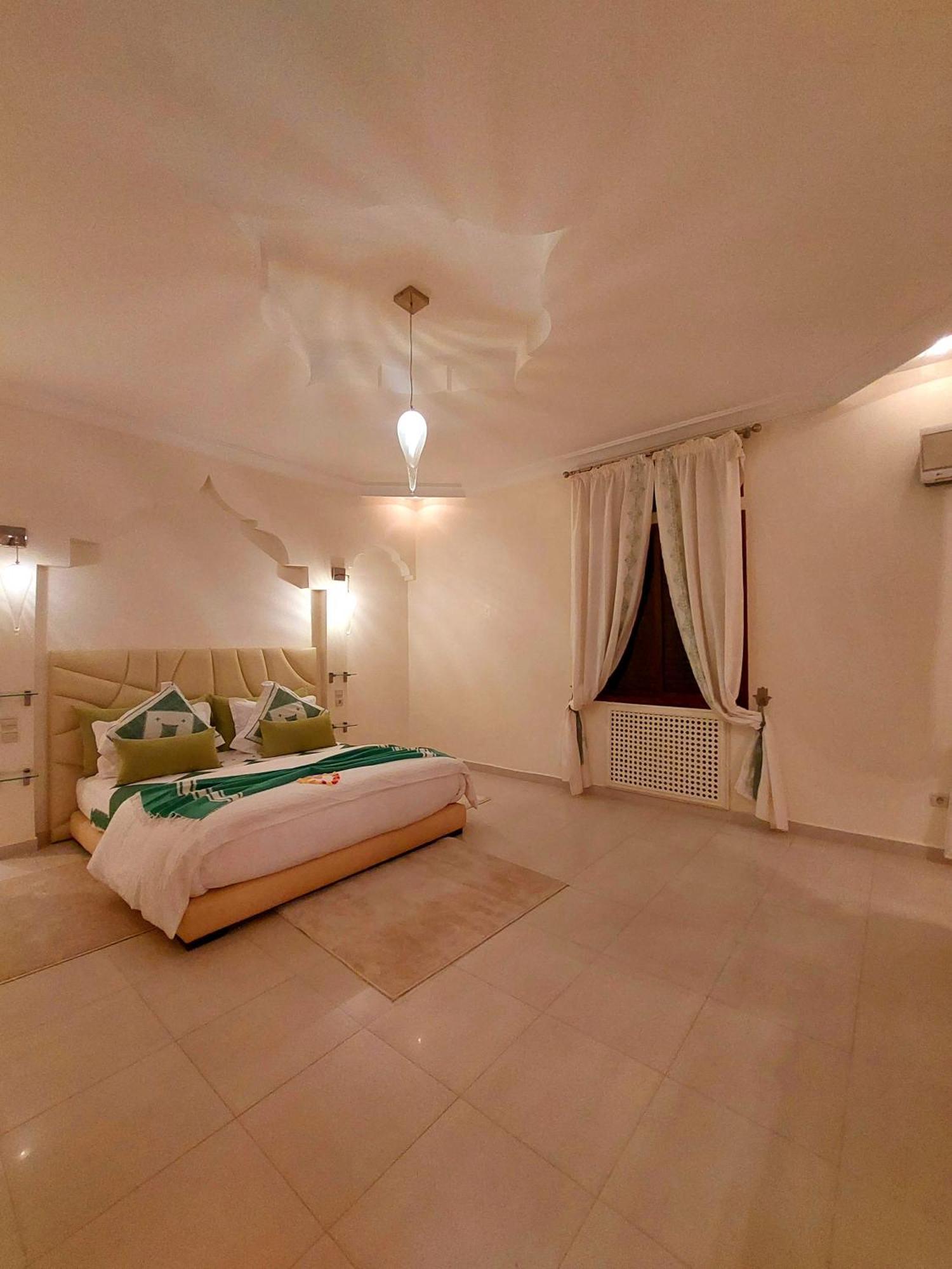 Palais Les Sources De L'Atlas & Spa El Harkat Exteriör bild
